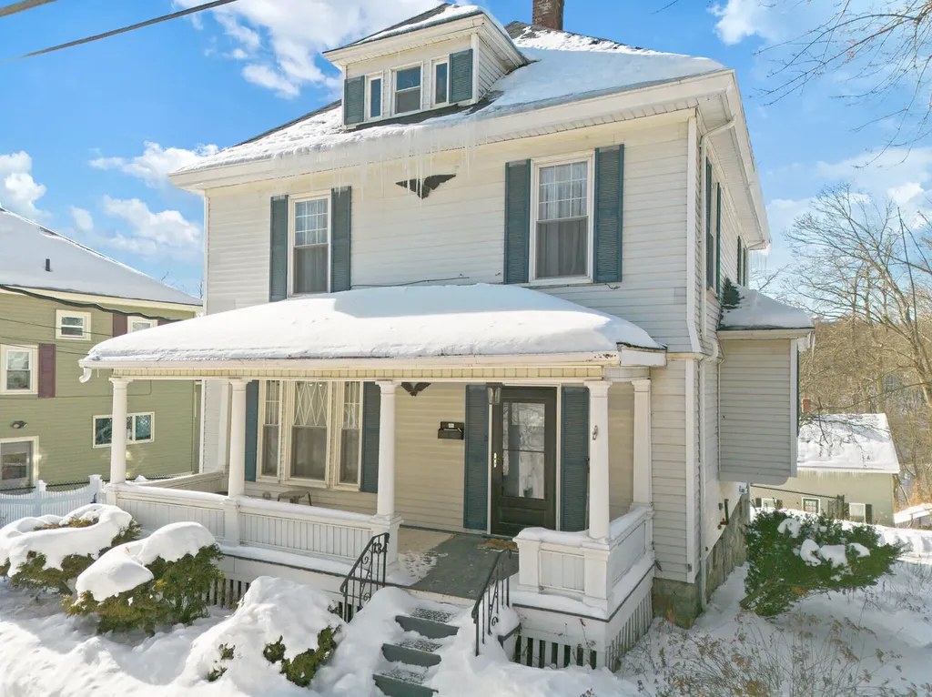 134 Kenduskeag Avenue Bangor ME 04401