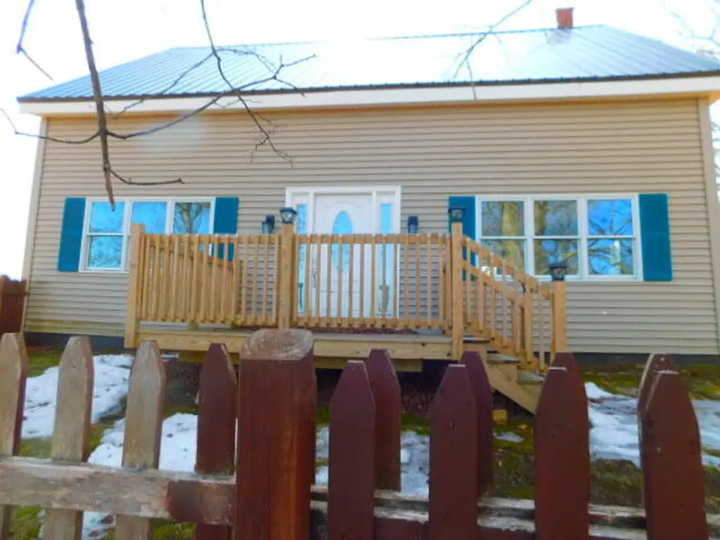 88 Water Street Machias ME 04654