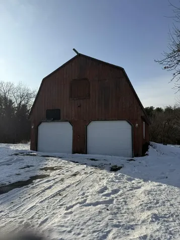 17 Walker Road Mechanic Falls ME 04256