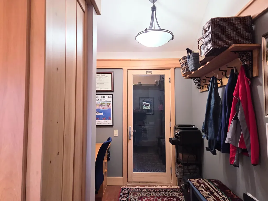 9 James Street Belfast ME 04915