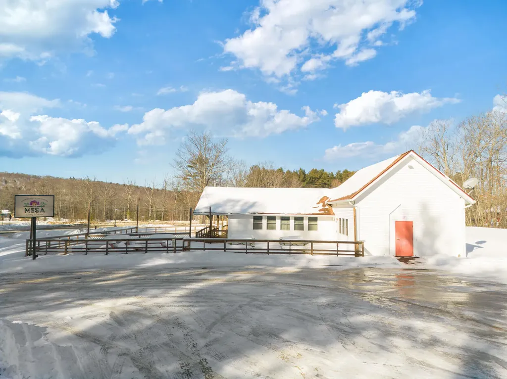 205 W Main Street Liberty ME 04949