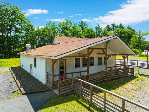 205 W Main Street Liberty ME 04949