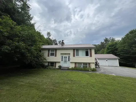 41 Crescent Street Skowhegan ME 04976