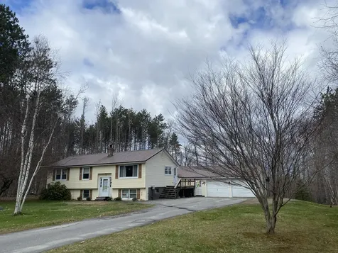 41 Crescent Street Skowhegan ME 04976