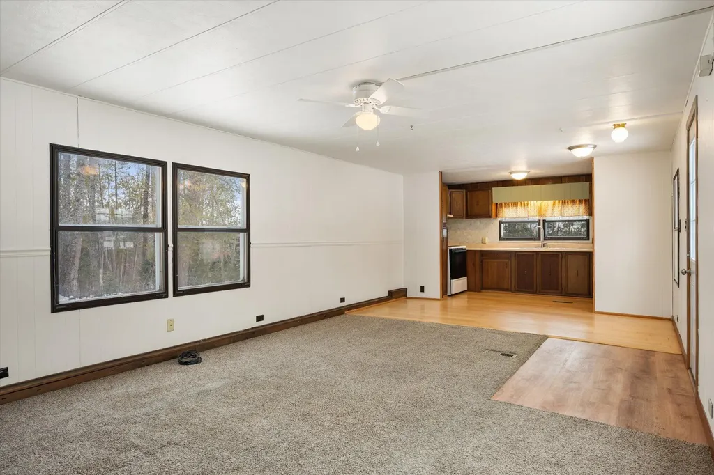 186 Klatte Road Hermon ME 04401