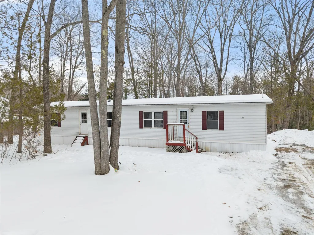 186 Klatte Road Hermon ME 04401