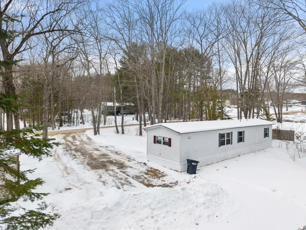 186 Klatte Road Hermon ME 04401