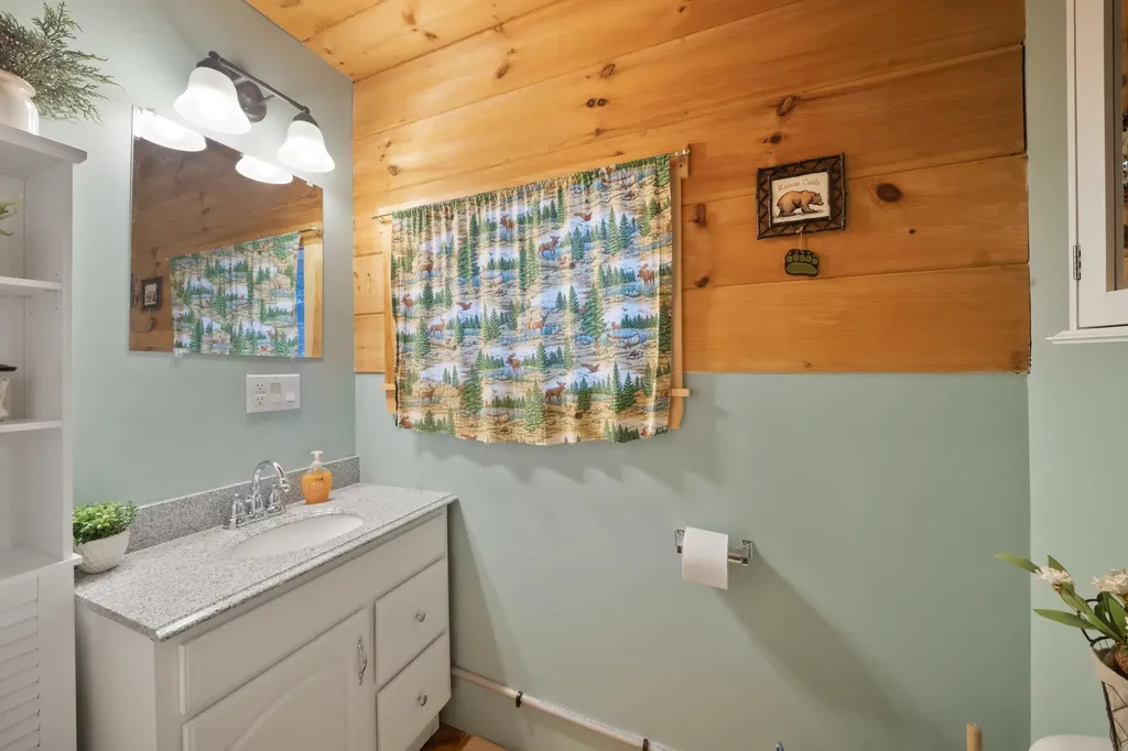 5 Pine Lane Dallas Plt ME 04970