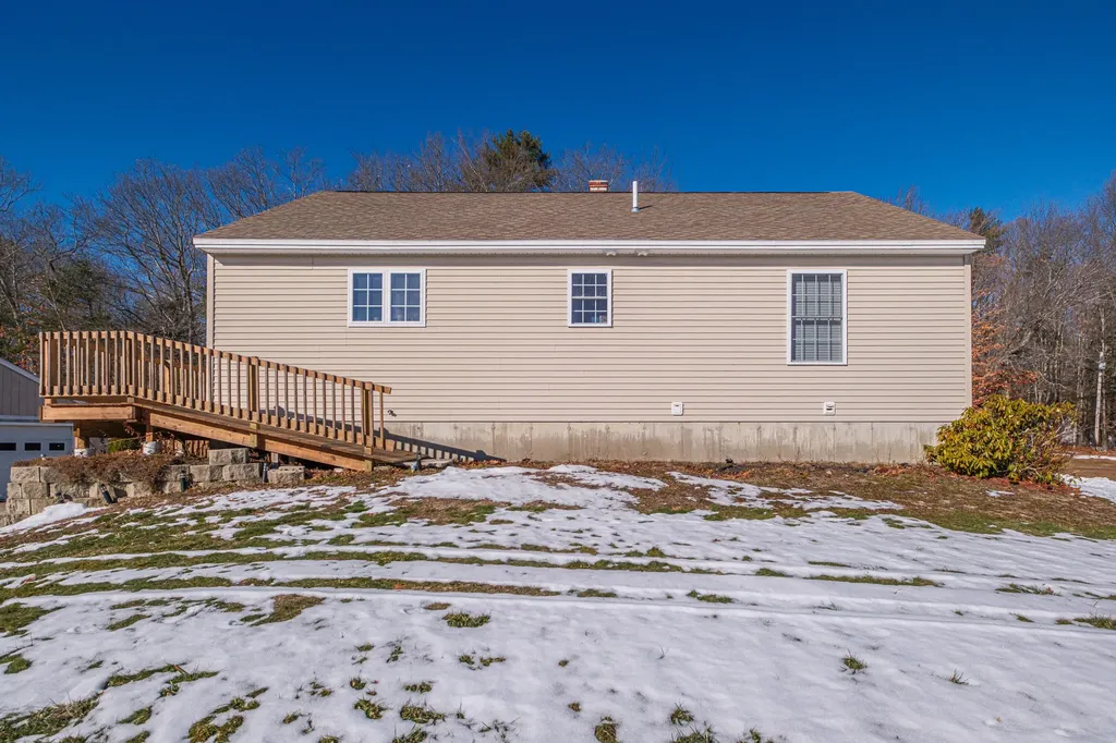 5 Cardinal Lane Windham ME 04062