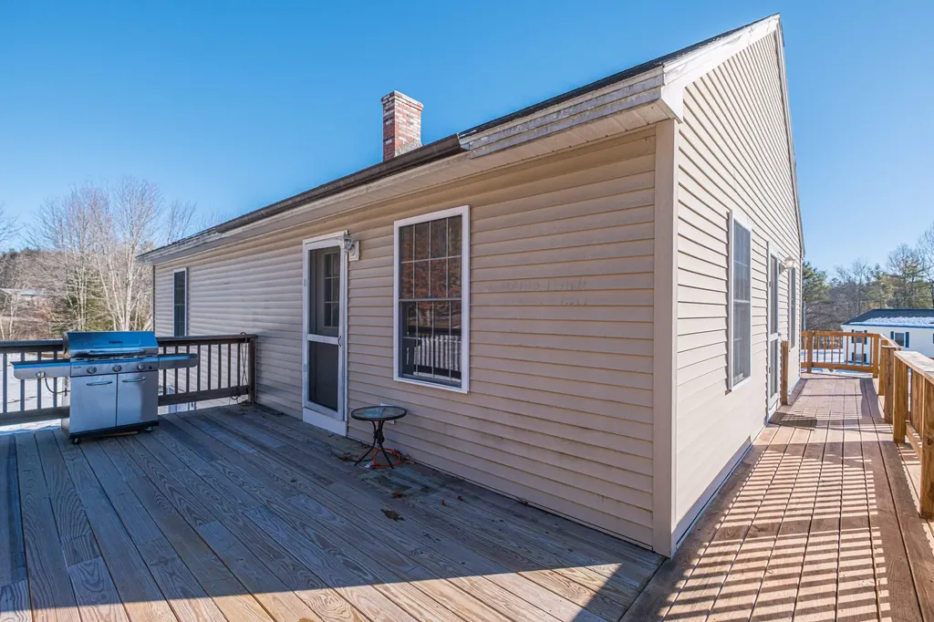 5 Cardinal Lane Windham ME 04062