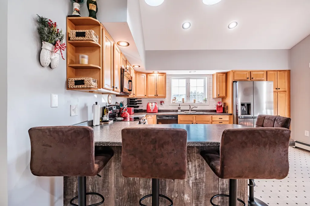 5 Cardinal Lane Windham ME 04062