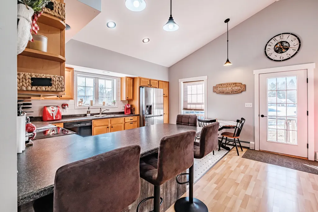 5 Cardinal Lane Windham ME 04062