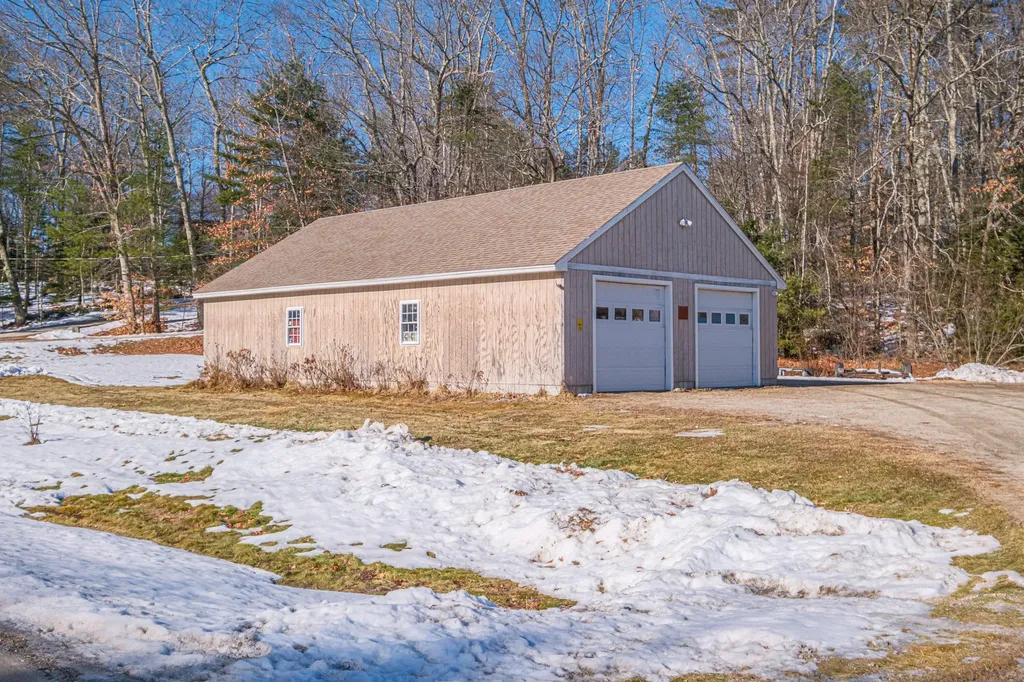 5 Cardinal Lane Windham ME 04062