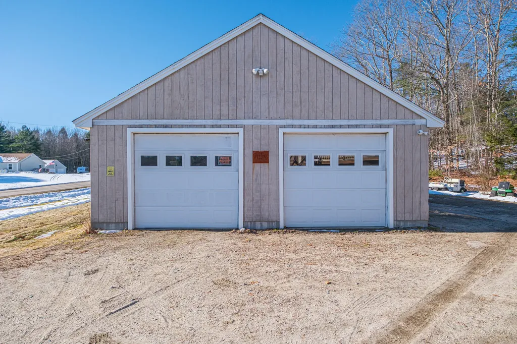 5 Cardinal Lane Windham ME 04062