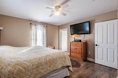 5 Cardinal Lane Windham ME 04062
