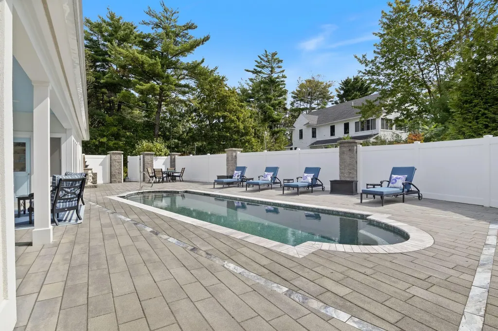 67 Cherry Lane Ogunquit ME 03907