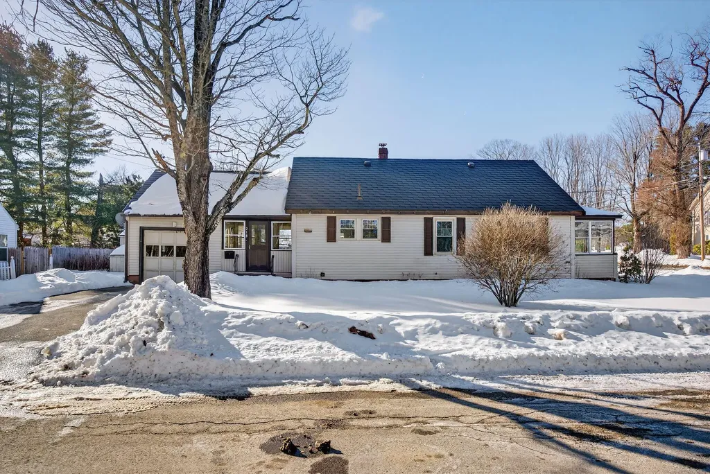 218 Longfellow Street Westbrook ME 04092