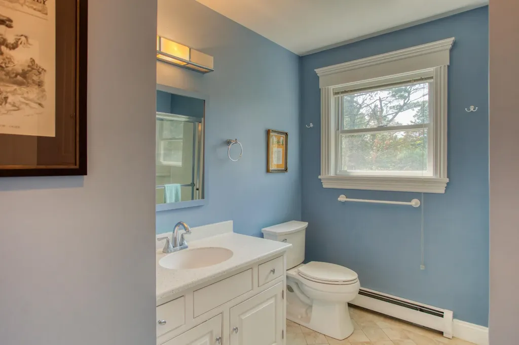 30 Village Court Boothbay Harbor ME 04538