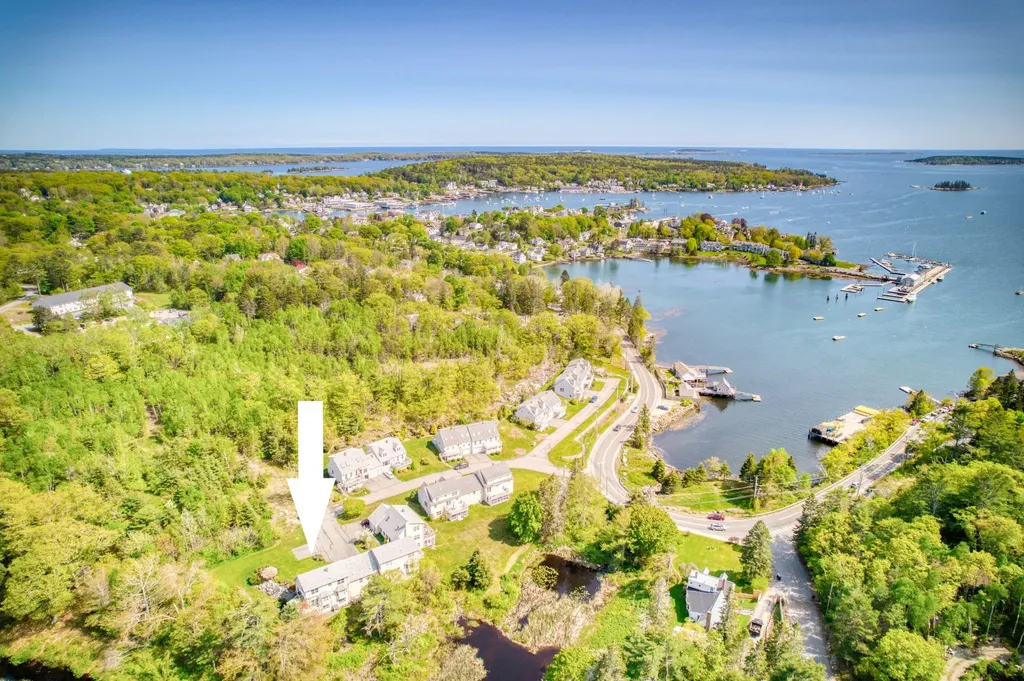 30 Village Court Boothbay Harbor ME 04538