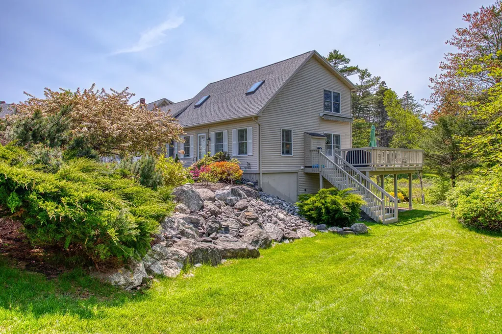 30 Village Court Boothbay Harbor ME 04538