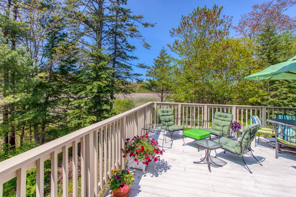 30 Village Court Boothbay Harbor ME 04538