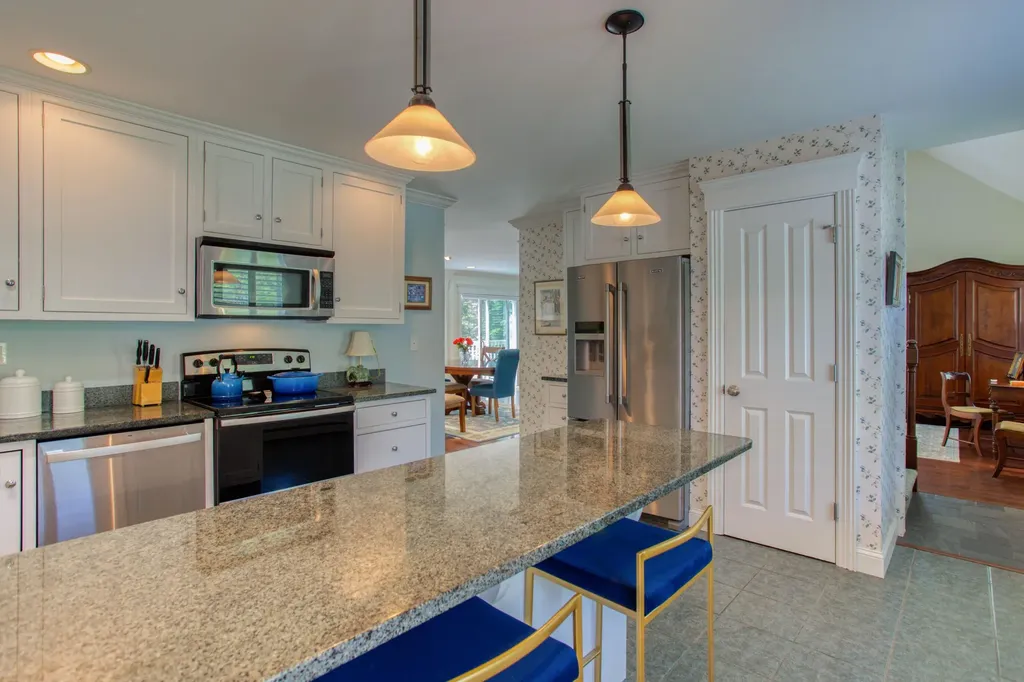 30 Village Court Boothbay Harbor ME 04538