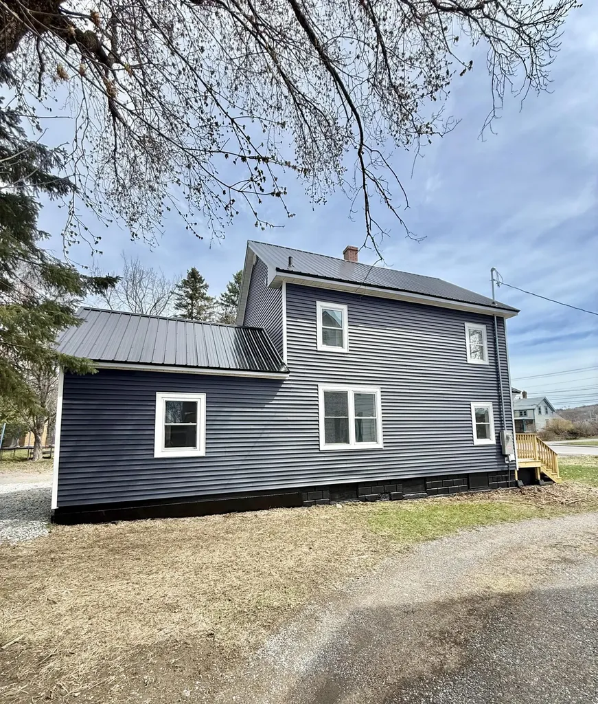 33 Dyer Street Presque Isle ME 04769