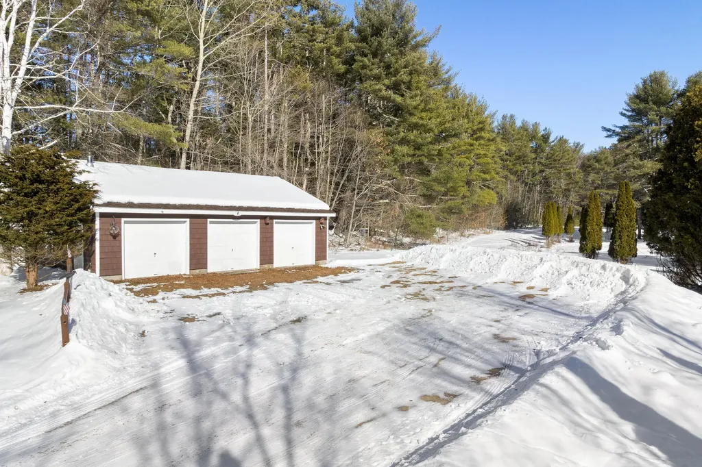 949 Depot Street Waldoboro ME 04572