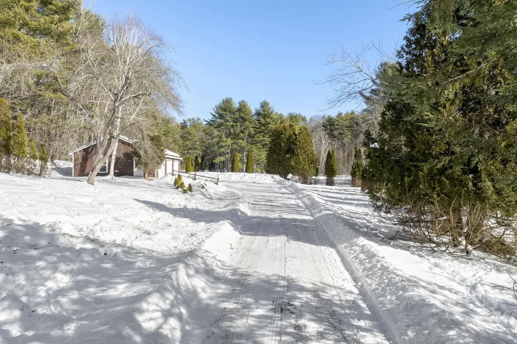 949 Depot Street Waldoboro ME 04572