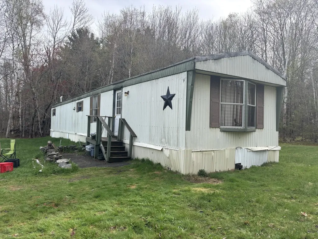 625 Plains Road Readfield ME 04355