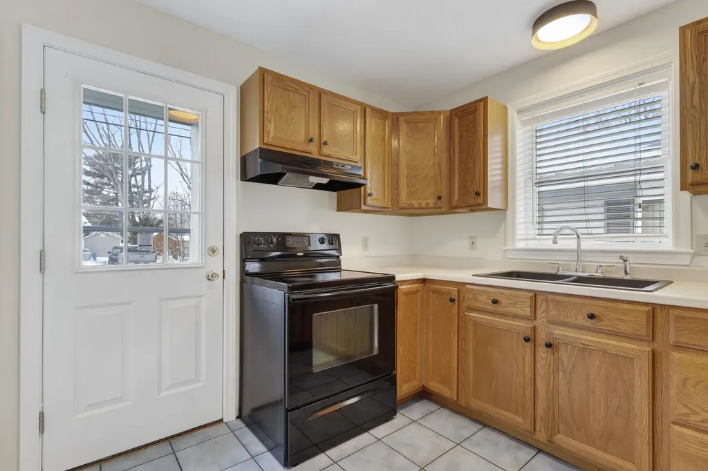 136 Dawson Street South Portland ME 04106