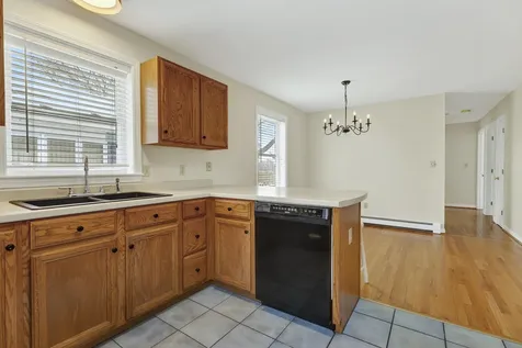 136 Dawson Street South Portland ME 04106