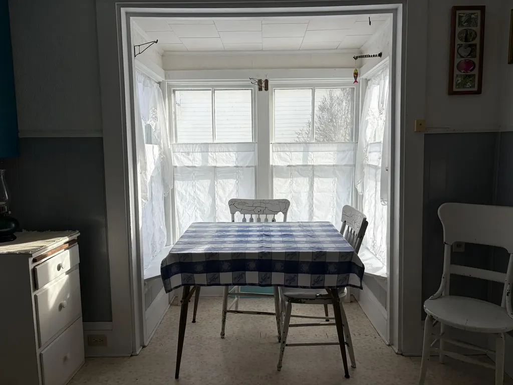 11 Cottage Street Vinalhaven ME 04863