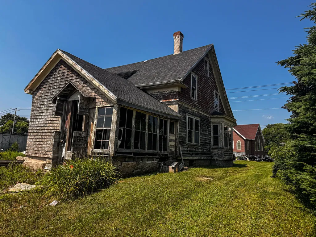 1236 Main Street Harrington ME 04643