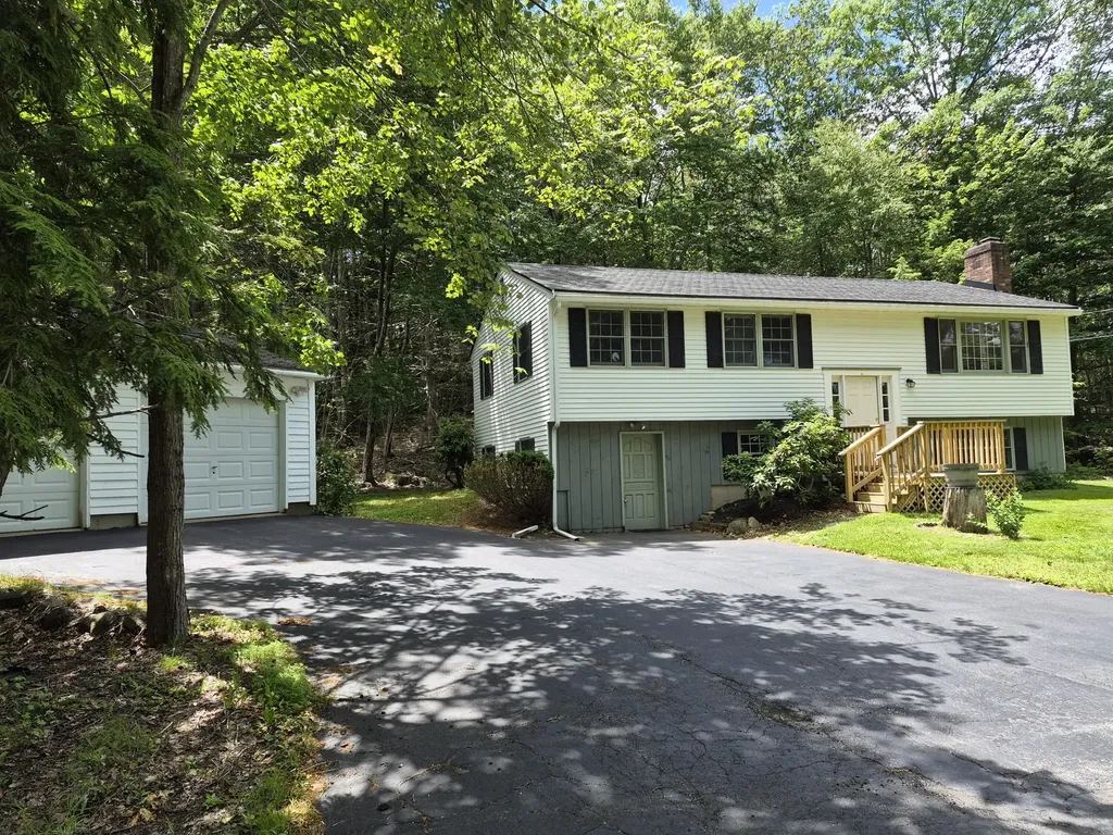 31 Clay Hill Road York ME 03902