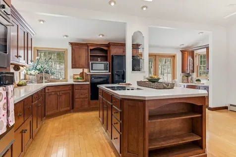 31 Clay Hill Road York ME 03902