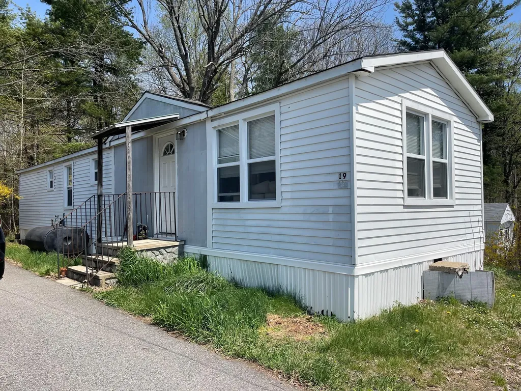 19 Aspen Circle Kittery ME 03904