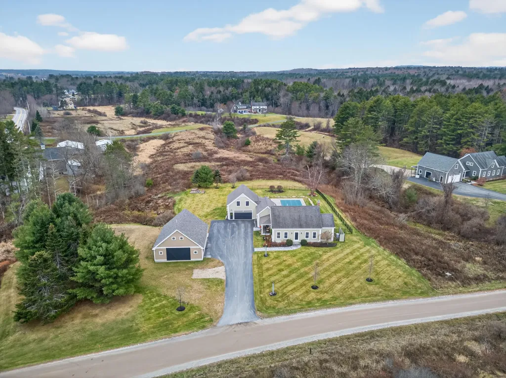 10 Stockholm Drive Cumberland ME 04021