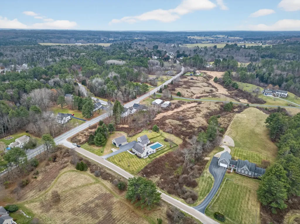 10 Stockholm Drive Cumberland ME 04021