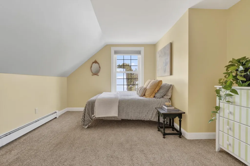 10 Stockholm Drive Cumberland ME 04021