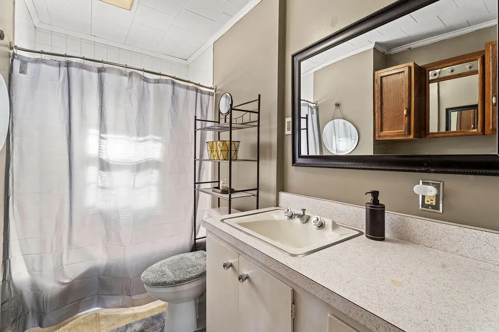 109 Water Street Guilford ME 04443