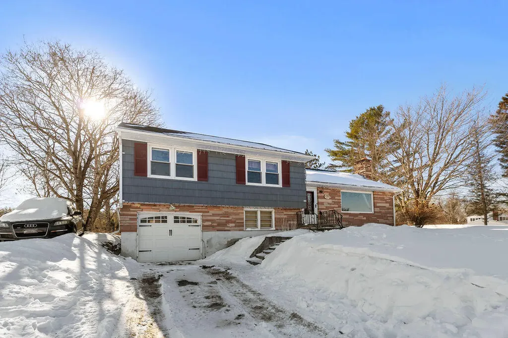 109 Water Street Guilford ME 04443