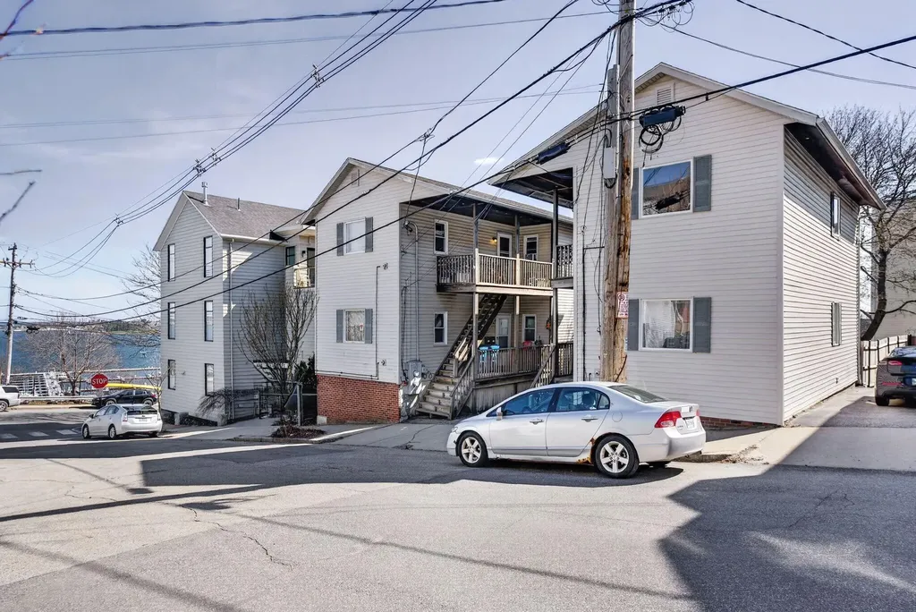 6 - 8 Saint Lawrence Street Portland ME 04101