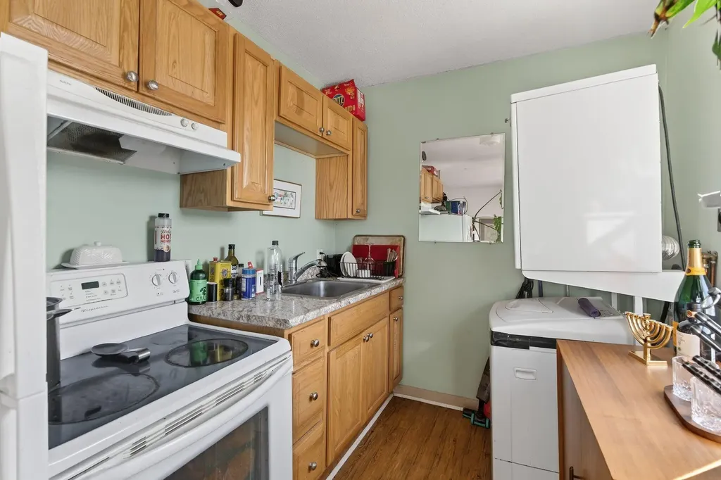 6 - 8 Saint Lawrence Street Portland ME 04101