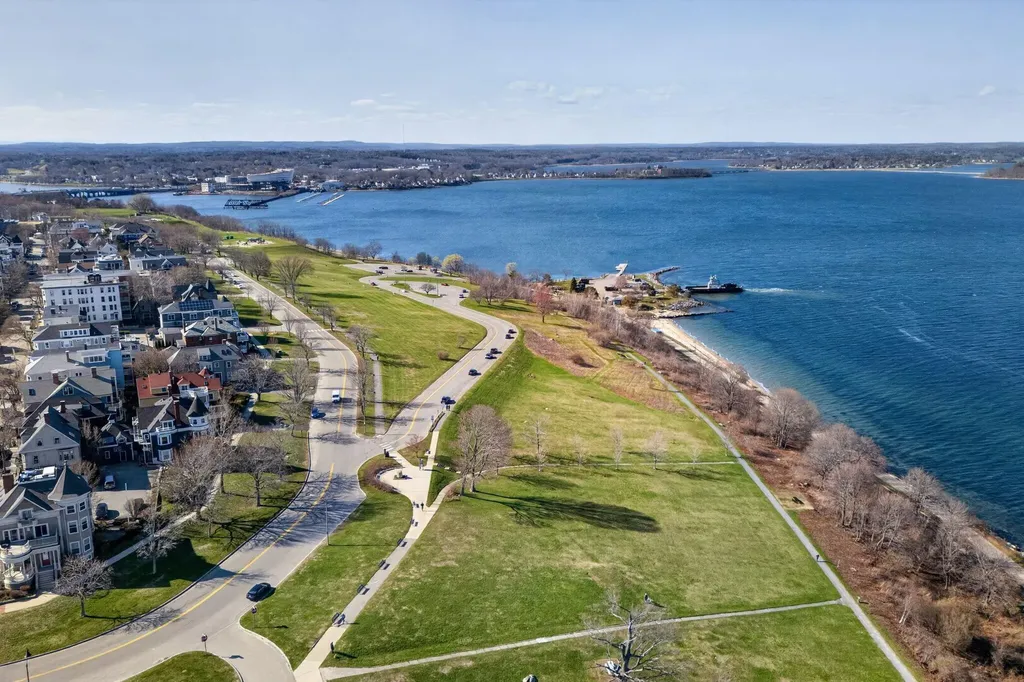 6 - 8 Saint Lawrence Street Portland ME 04101
