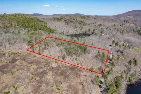 15-14 Crabtree Road Hope ME 04847