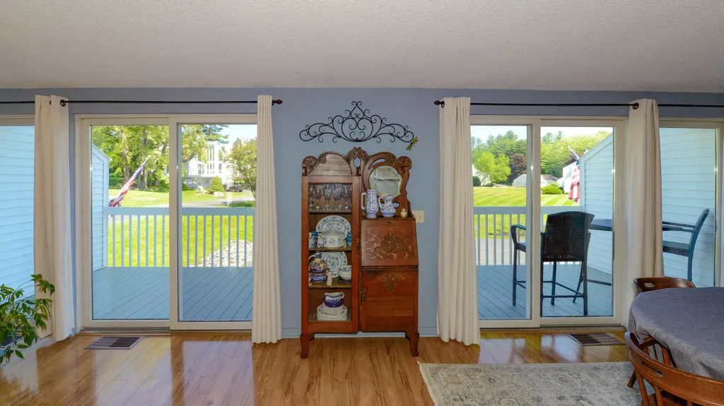 23 Clifford Road Naples ME 04055