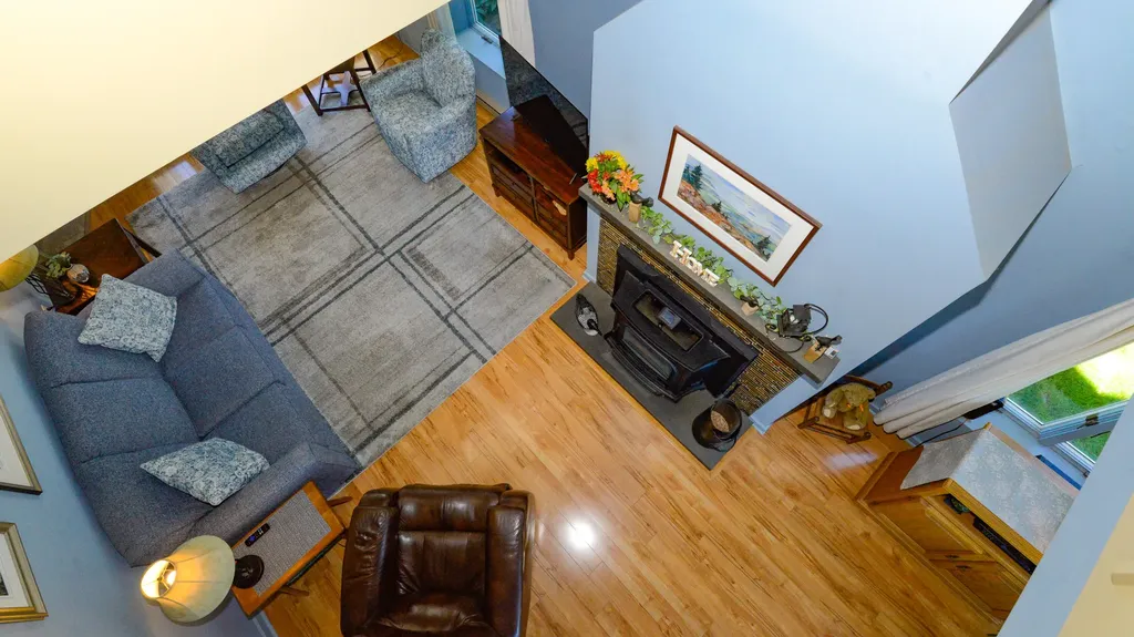 23 Clifford Road Naples ME 04055