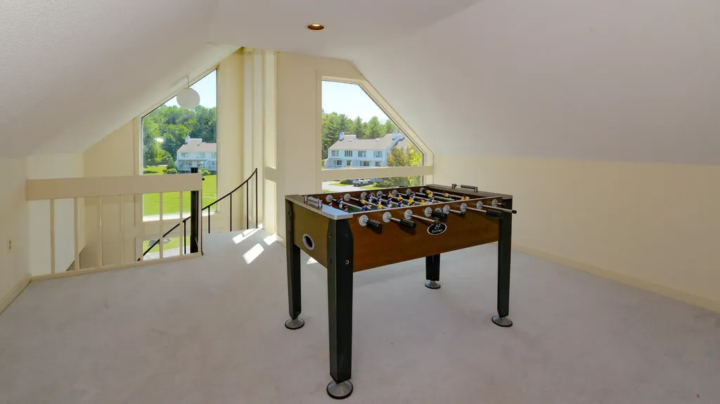 23 Clifford Road Naples ME 04055