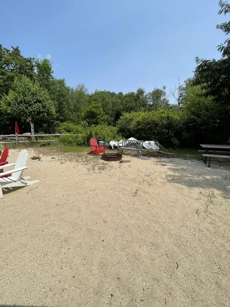 23 Clifford Road Naples ME 04055